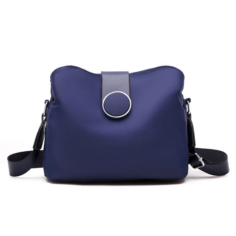 Nylonowa torebka crossbody