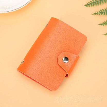 Minimalistyczne etui na 24 karty