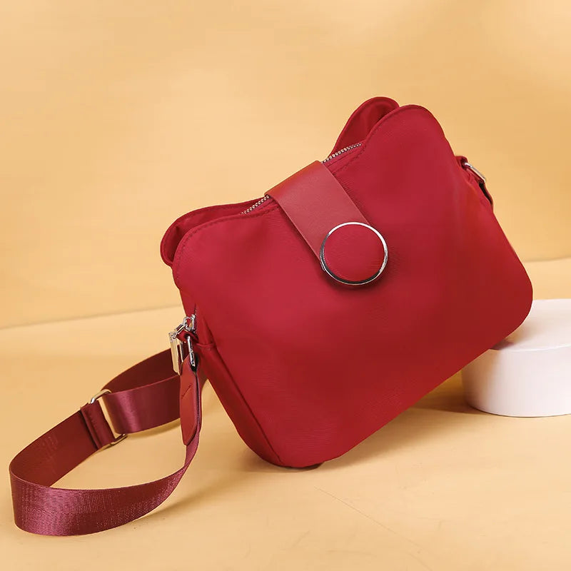 Nylonowa torebka crossbody