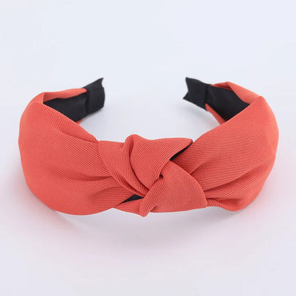 Minimalistyczna opaska do włosów
