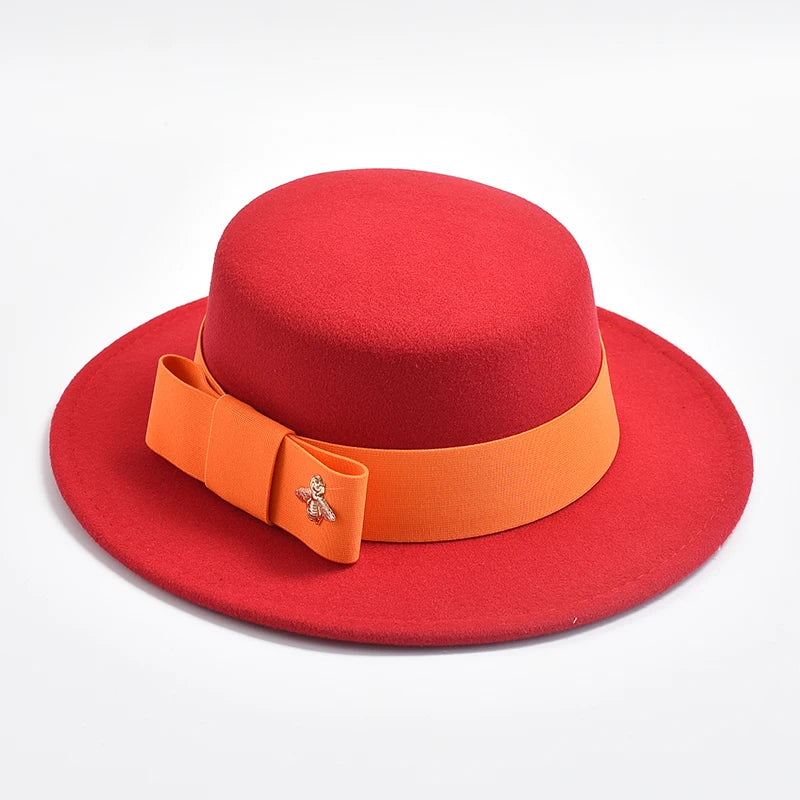Elegancki kapelusz z kokardką