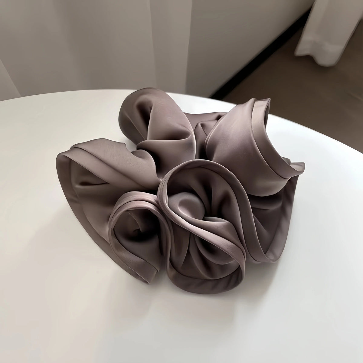 Satynowa scrunchie