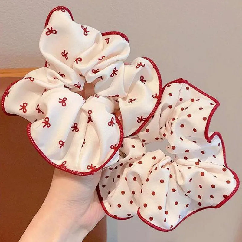 Urocze scrunchie