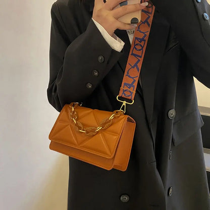 Torebka Crossobdy z łańcuchem