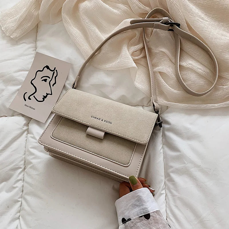 Matowa torebka w stylu crossbody