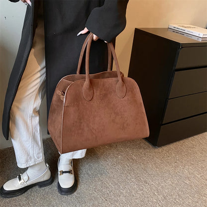 Mała zamszowa torebka shopper z rączkami