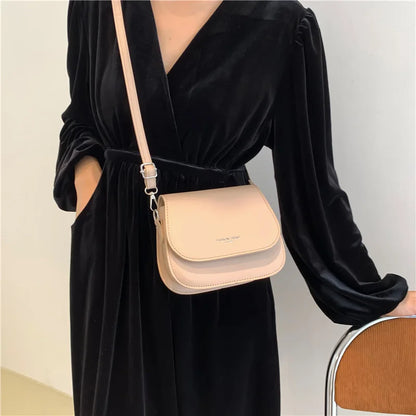 Klasyczna elegancka torebka crossbody