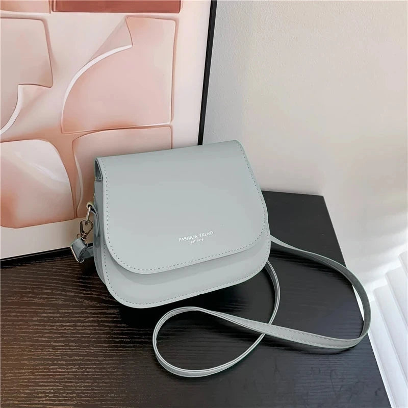 Klasyczna elegancka torebka crossbody