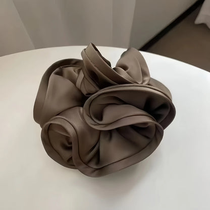 Satynowa scrunchie