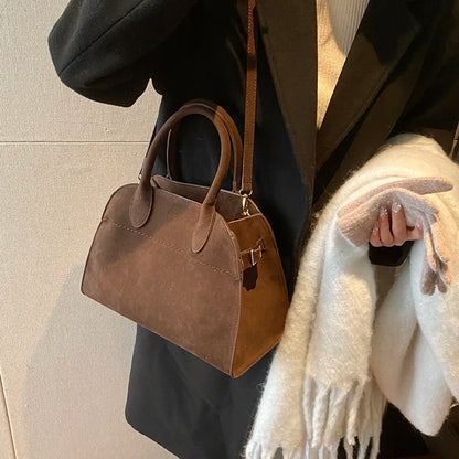 Duża zamszowa torebka shopper na pasku z rączkami