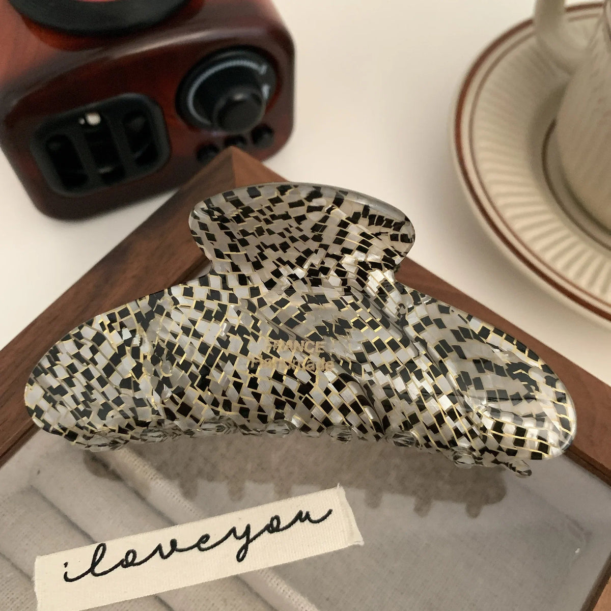 Klamra do włosów w elegancki wzór