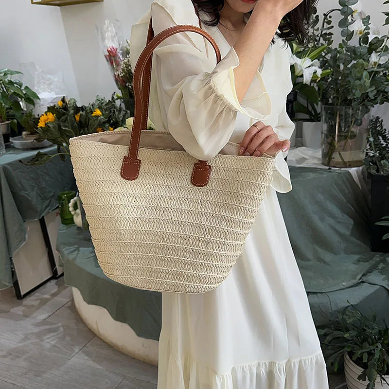 Słomiana torebka plażowa shopper