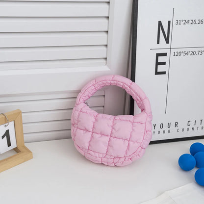 Mini torebka pikowana do ręki