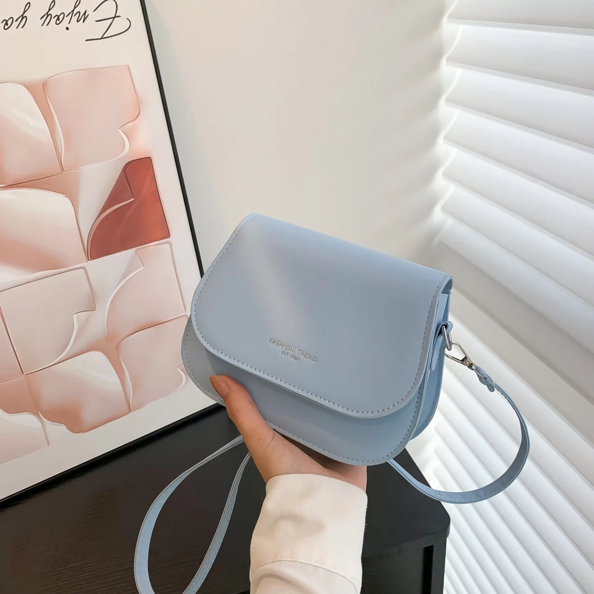 Klasyczna elegancka torebka crossbody