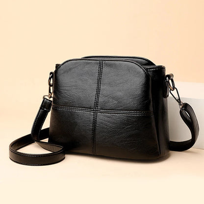 Torebka crossbody z kwadratowymi przeszyciami