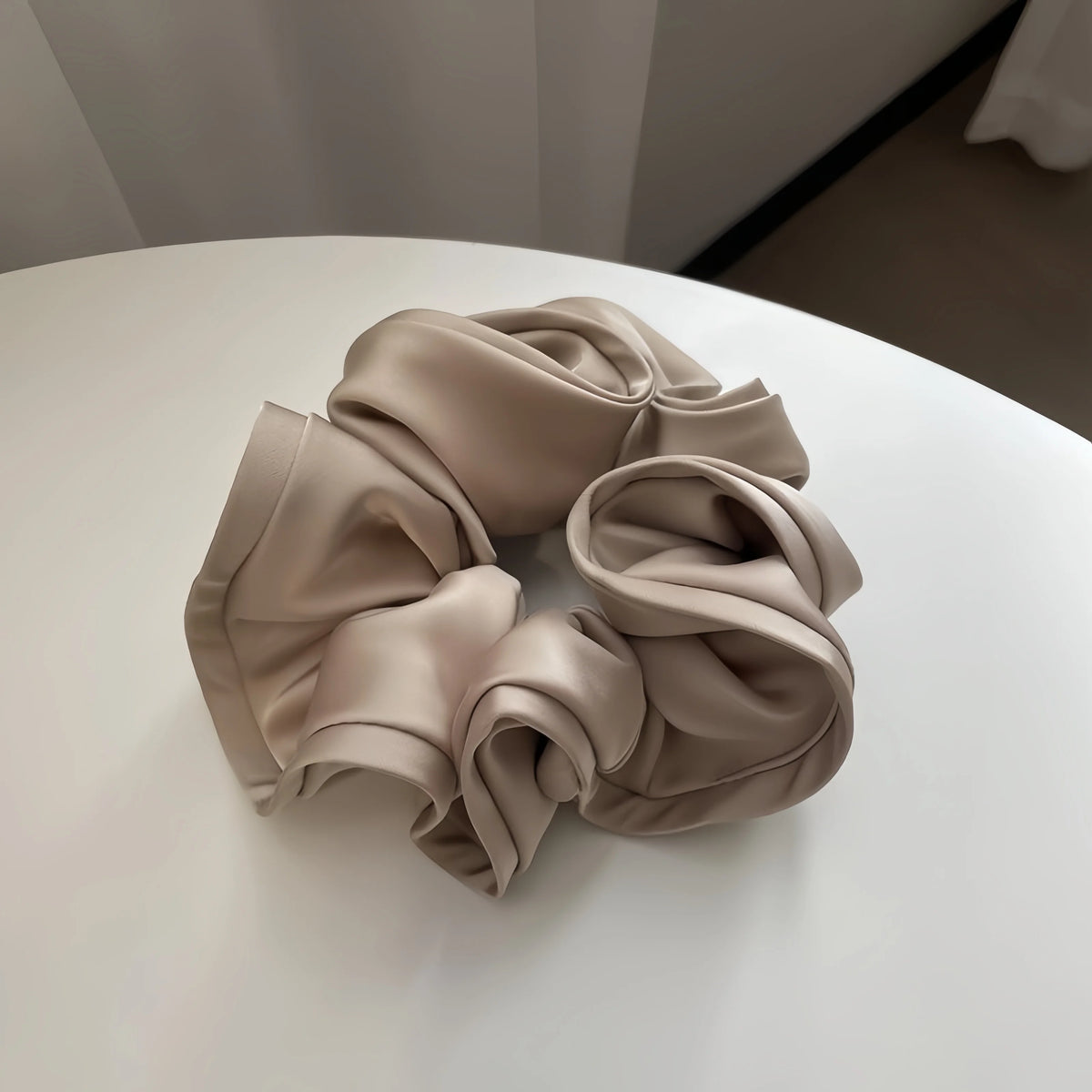 Satynowa scrunchie