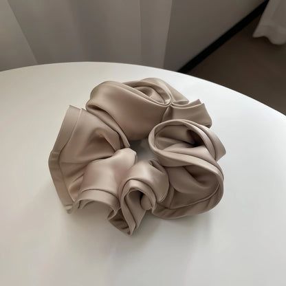 Satynowa scrunchie