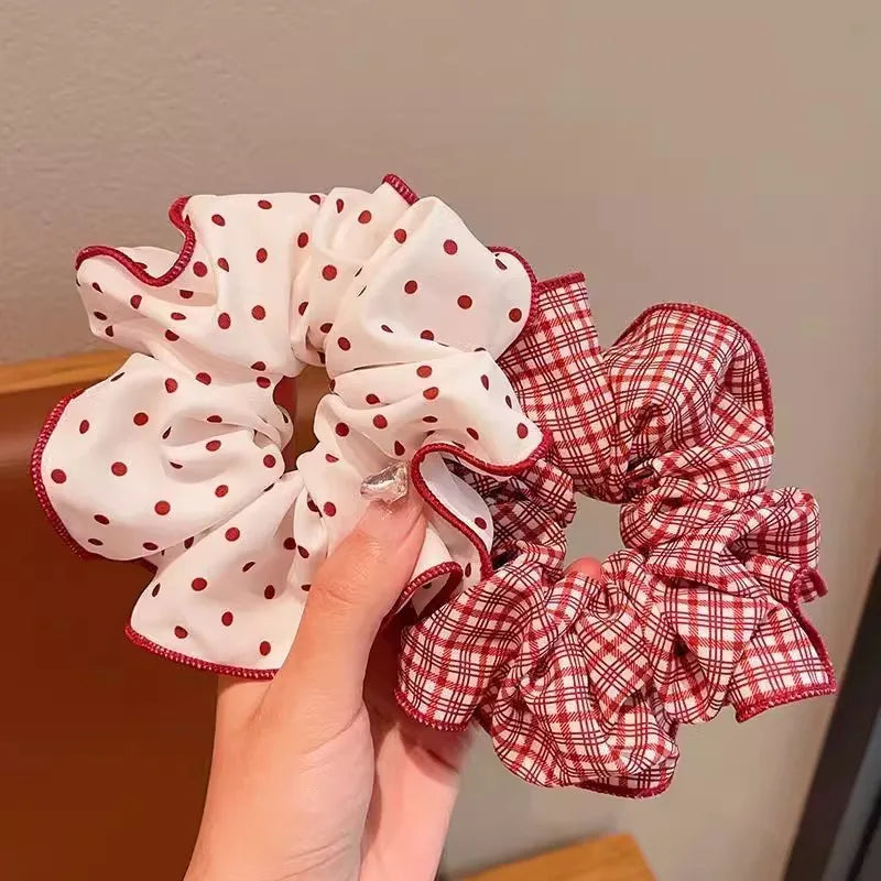 Urocze scrunchie