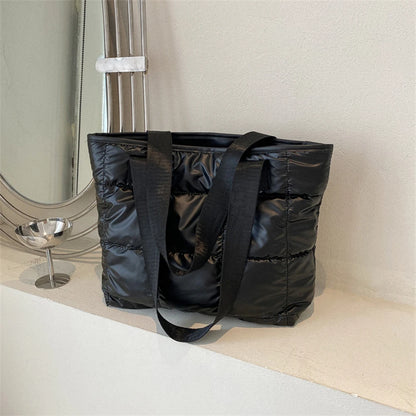 Pikowana torba typu shopper