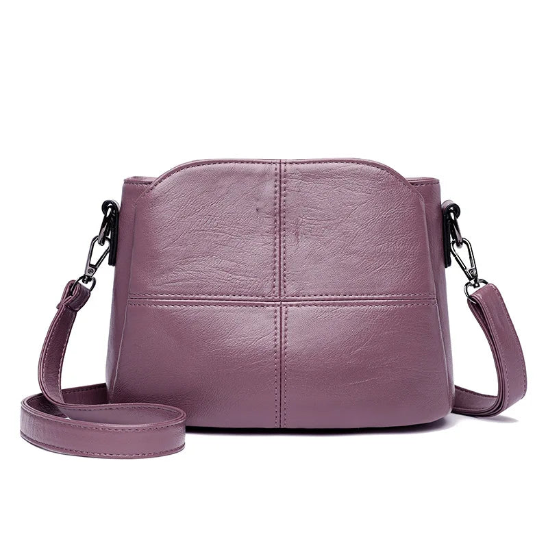 Torebka crossbody z kwadratowymi przeszyciami