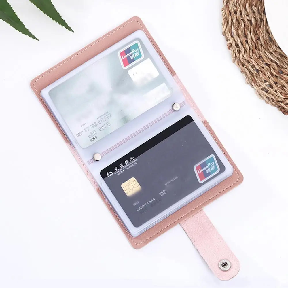Minimalistyczne etui na 26 kart