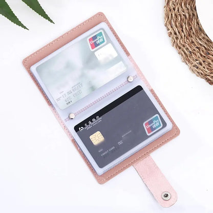 Minimalistyczne etui na 26 kart