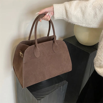 Duża zamszowa torebka shopper na pasku z rączkami