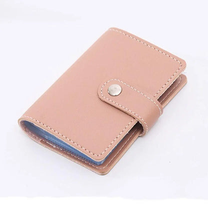 Minimalistyczne etui na 26 kart