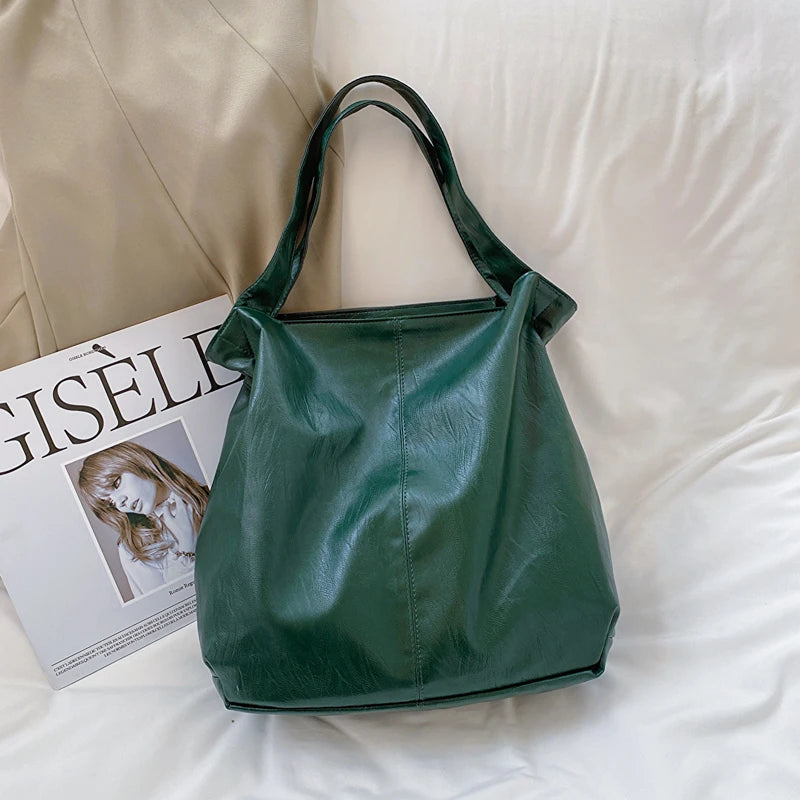 Skórzana torba shopper z regulowanym paskiem