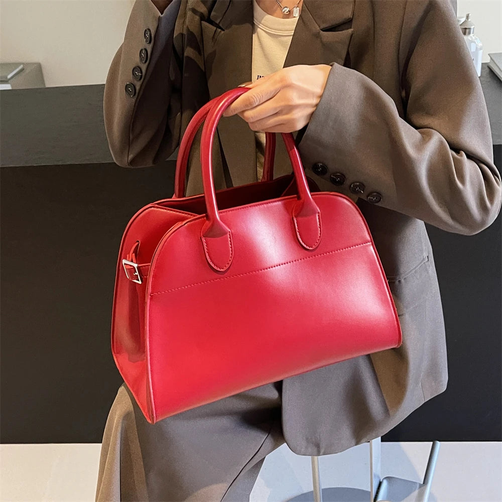 Duża skórzana torebka shopper na pasku z rączkami
