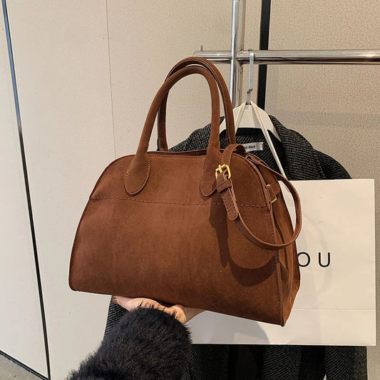 Mała zamszowa torebka shopper z rączkami