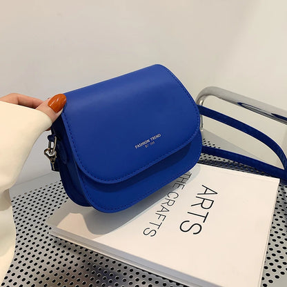 Klasyczna elegancka torebka crossbody