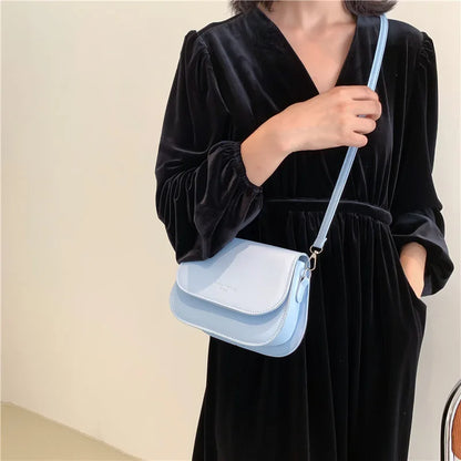 Klasyczna elegancka torebka crossbody