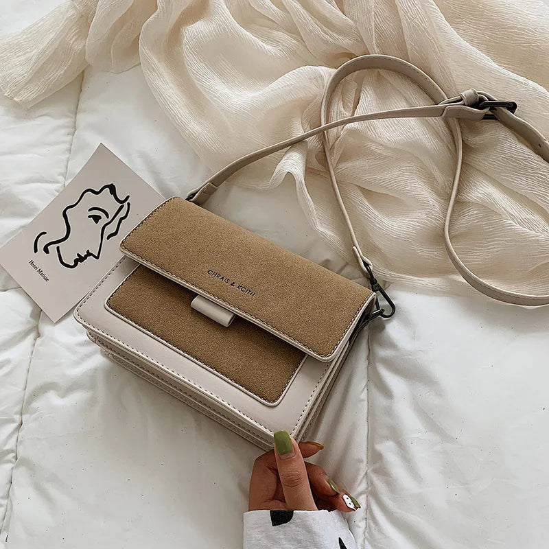 Matowa torebka w stylu crossbody