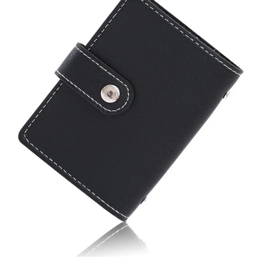 Minimalistyczne etui na 26 kart
