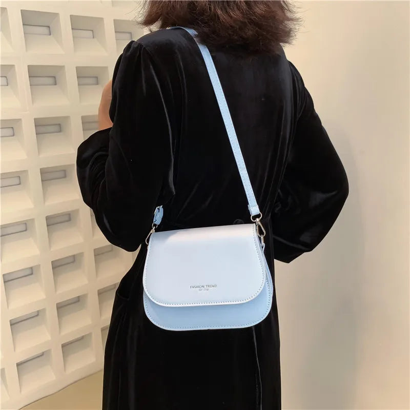 Klasyczna elegancka torebka crossbody